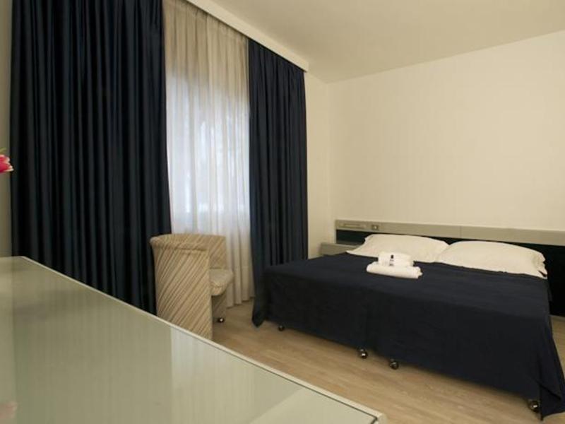 Club Hotel Mestre Esterno foto